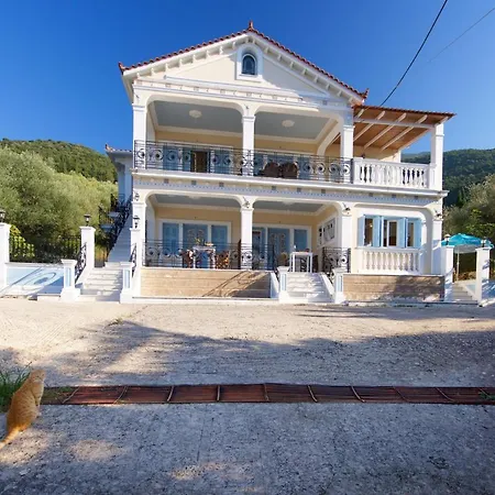 Ξενοδοχείο με διαμερίσματα Prince Studios