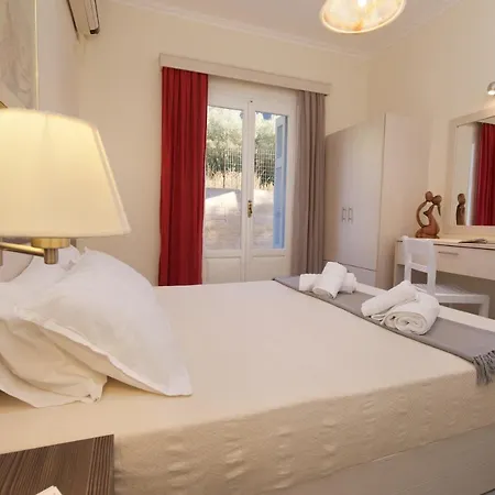 Prince Studios Aparthotel 3*