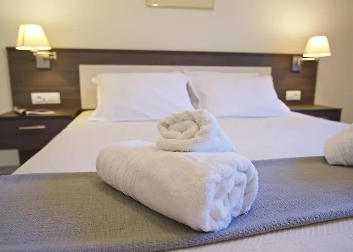 Prince Studios מלון דירות סאמי